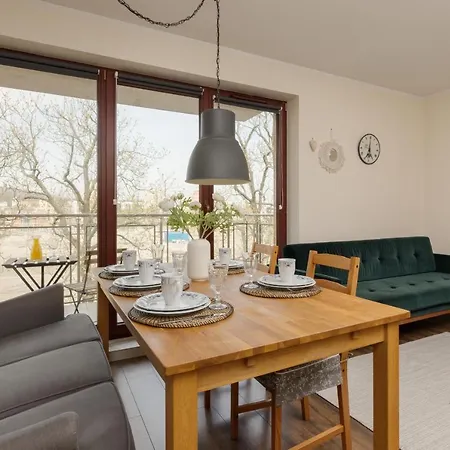 City Center With Balcony By Renters Apartament