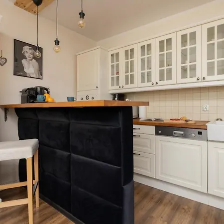 Apartment City Center With Balcony By Renters Gdansk