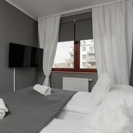 Apartmán City Center With Balcony By Renters *
